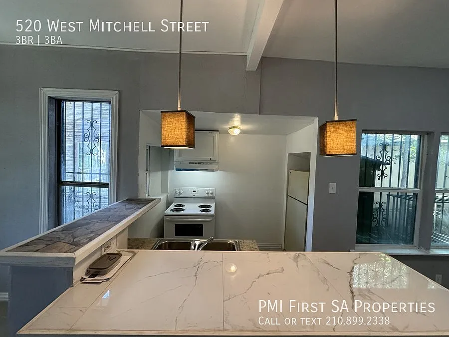 3 bedrooms and 3 bathrooms house available for move in! — Photo 4