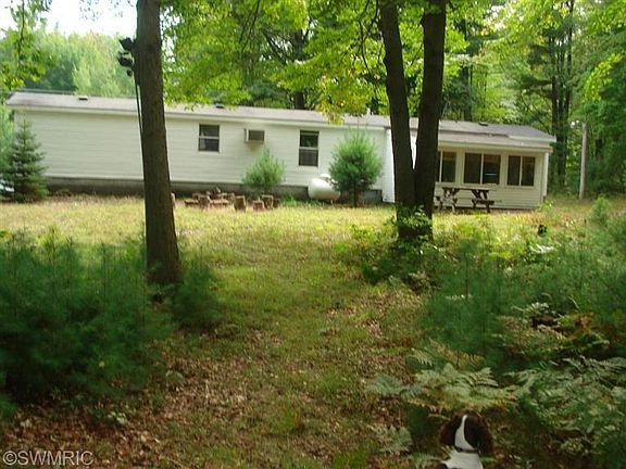 3rd image of 9518 21 Mile Rd