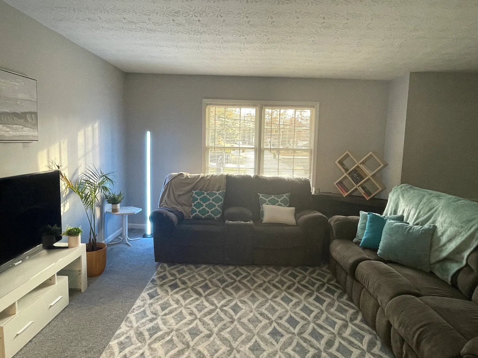 3942 Emerald North Dr — Photo 3