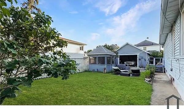 2 bed, $2,999 — Photo 2