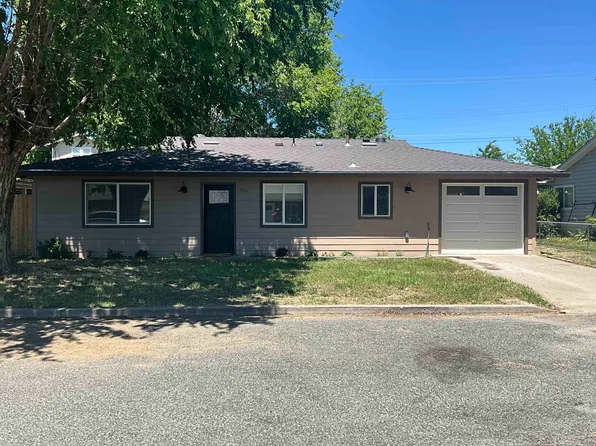 746 Oak St, Yreka, CA 96097