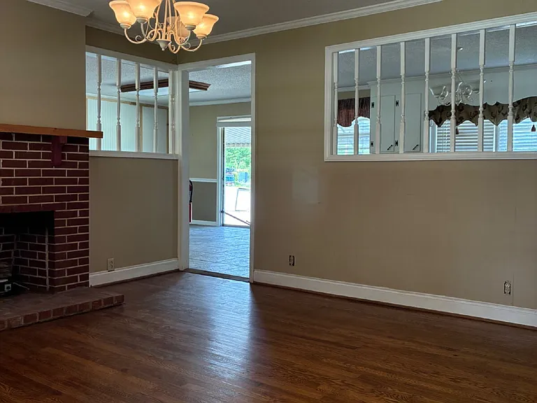 3903 Shady Grove Rd — Photo 12