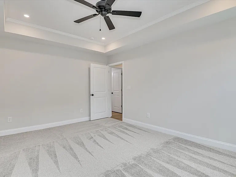 410 Williams St — Photo 18