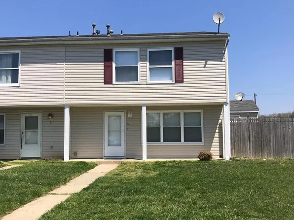 3 Locust Ct, Sicklerville, NJ 08081