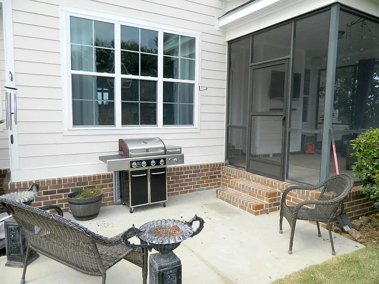 4108 Dewaal St — Photo 44