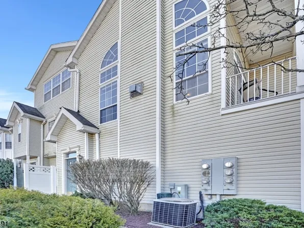 90 Wildflower Ln, Morris Twp., NJ 07960