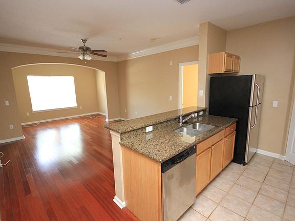 3rd image of 4207 S Dale Mabry Hwy Unit 2202