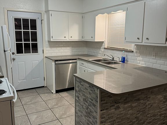 2nd image of 4514 N Shea Pkwy