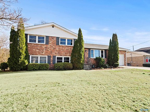 2nd image of 3003 Sparkman Dr NW