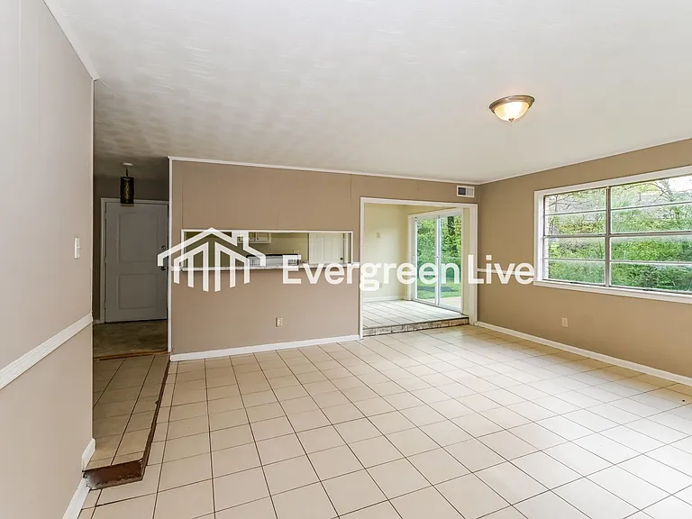 5323 Sunnyside Cv — Photo 5