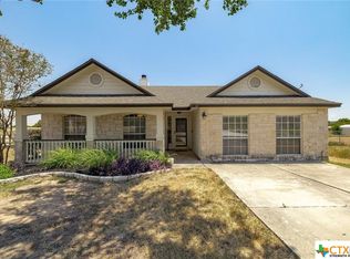 101 Willow Dr, Hutto, TX 78634