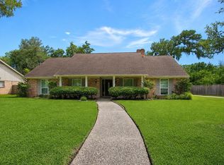 15322 Wandering Trl, Friendswood, TX 77546