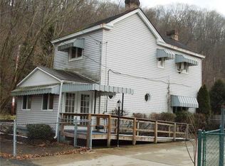 675 Calera St, Pittsburgh, PA 15207