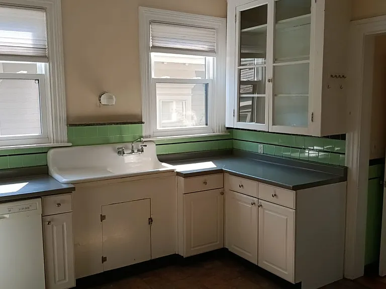 362 Lloyd Ave #2 — Photo 13