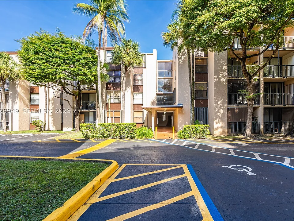 14501 N Kendall Dr #212H
