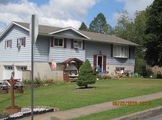 3049 Ithaca St, Allentown, PA 18103