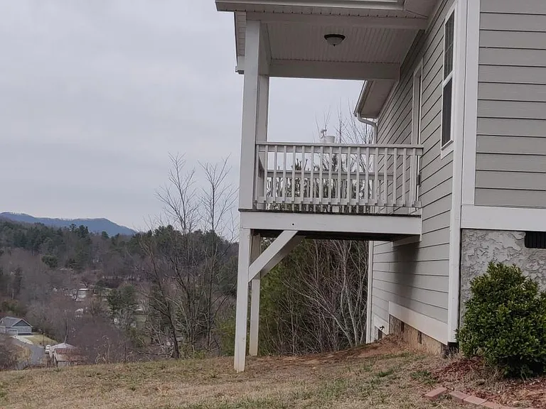 58 Rose Creek Rd — Photo 5