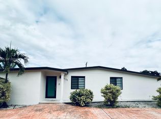 18531 NW 82nd Ct, Hialeah, FL 33015