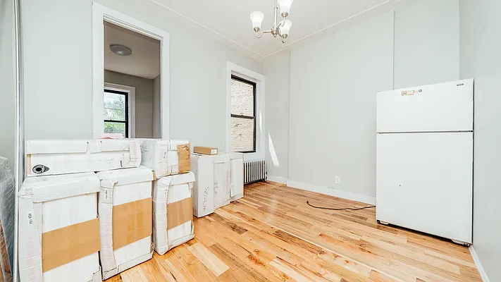 Rented by Nooklyn NYC LLC | media 18