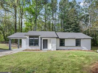 7823 Chase Woods Dr, Jonesboro, GA 30236