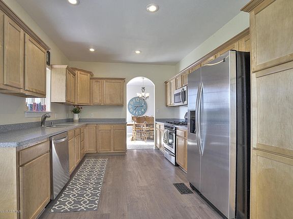 5th image of 4786 Sunrise Cir