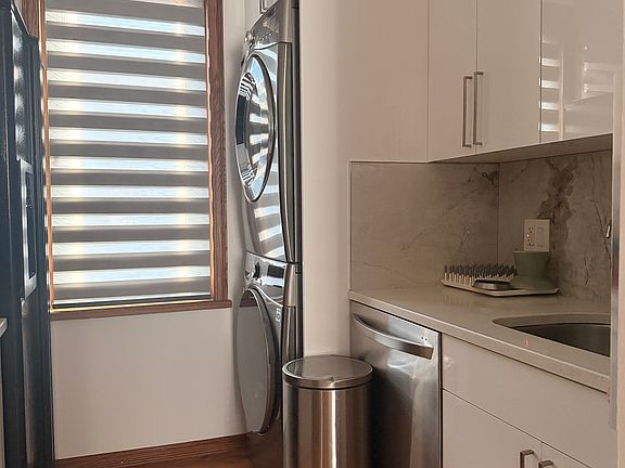 2nd image of 3780 Surf Ave #2