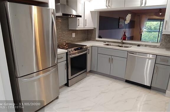 4th image of 6575 W Oakland Park Blvd APT 404