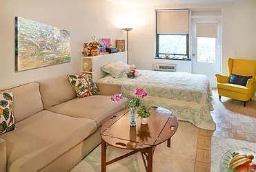 Rented by Makover Group Inc