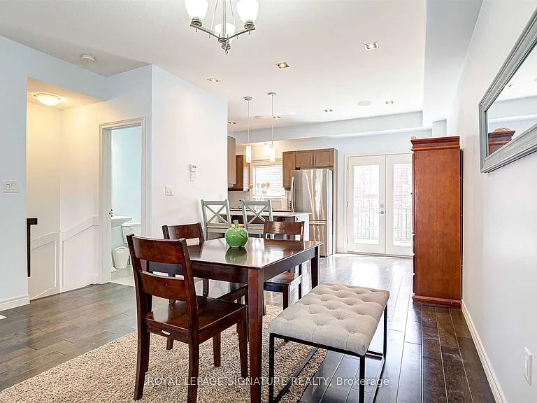 16 Whitehaven Ln #UPPER — Photo 8