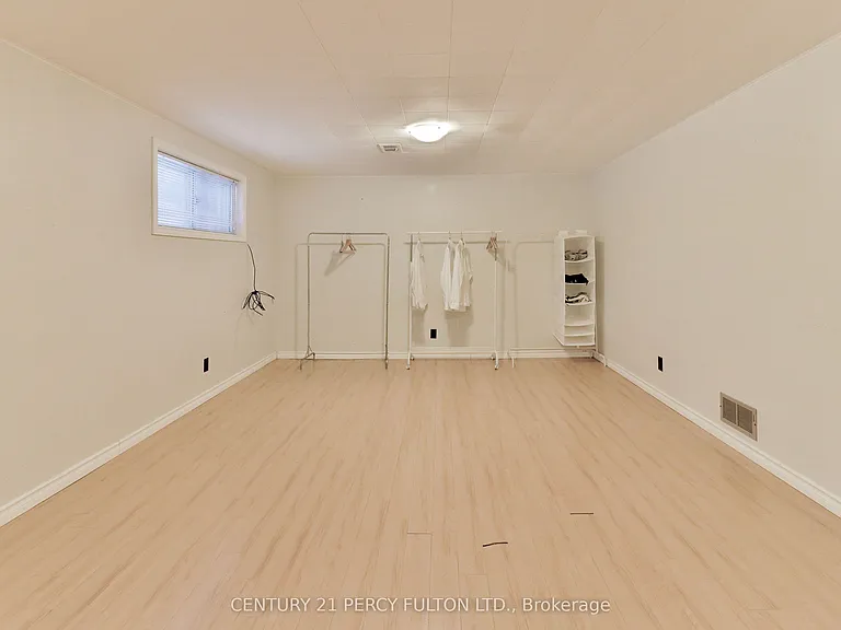 253 Chine Dr — Photo 32