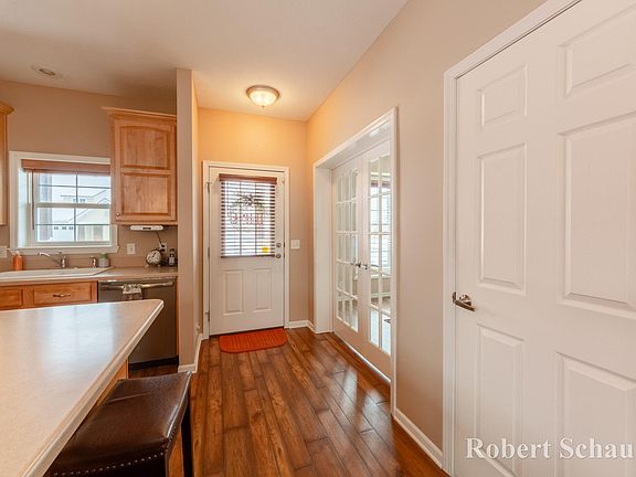 2nd image of 7597 Hometown Ct SE
