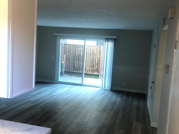 4th image of 1679 Carpentier St #1681