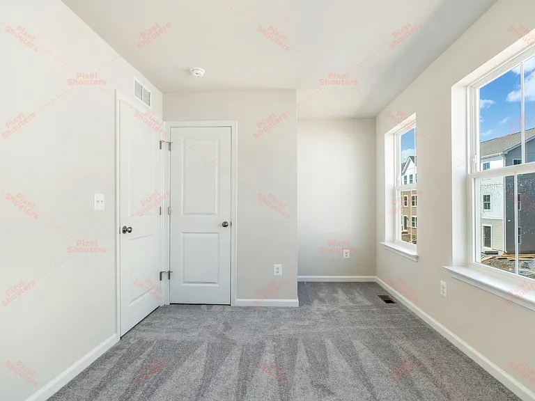 1324 Cedar Valley Rd — Photo 11