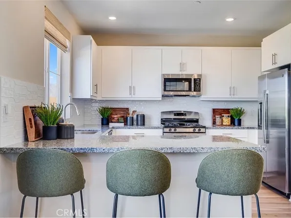 17913 Hawes Ct, Hesperia, CA 92345