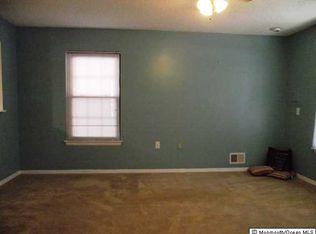 222 Azalea Cir, Jackson, NJ 08527