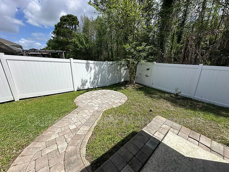 4749 Waterside Pointe Cir — Photo 13