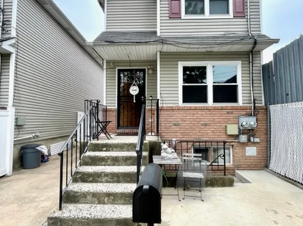 120 Alaska Street image 1 of 22