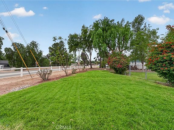 4th image of 1505 Corona Ave