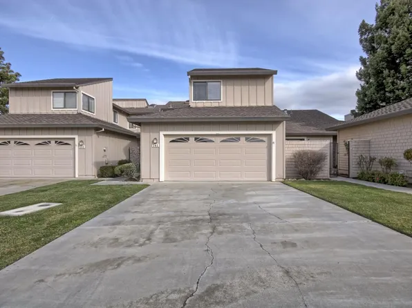 141 Joes Ln, Hollister, CA 95023