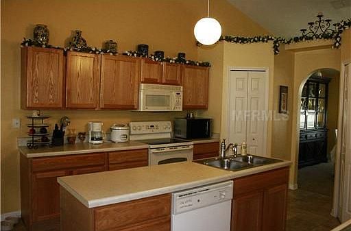 2nd image of 392 Fish Hawk Dr