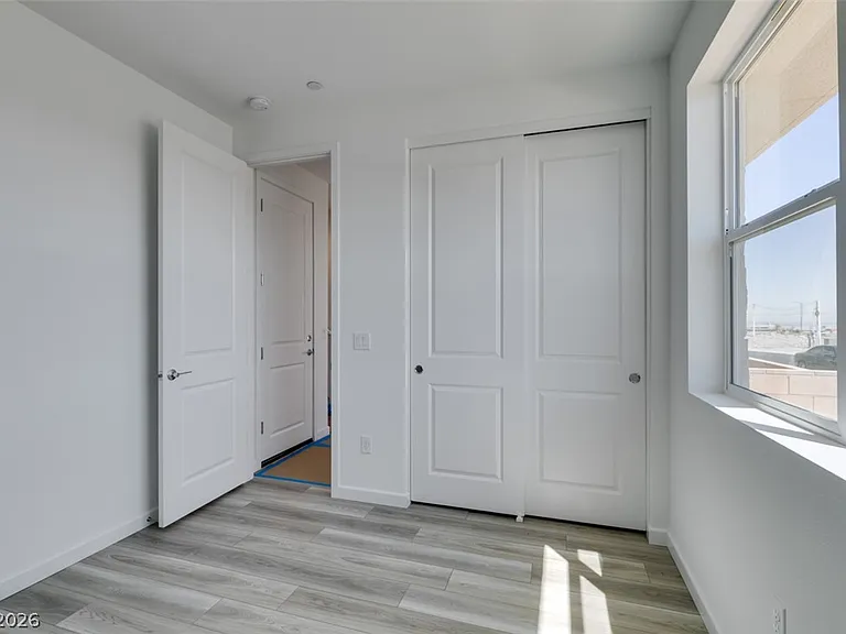 2498 Indigo Mountain St — Photo 10