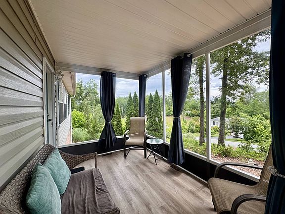 5th image of 237 Greystone Dr