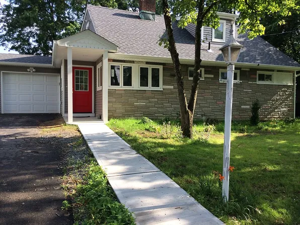 254 Linden Pl, New Milford, NJ 07646