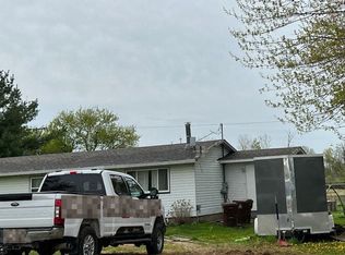 8509 Lamoreaux Rd, Fowlerville, MI 48836