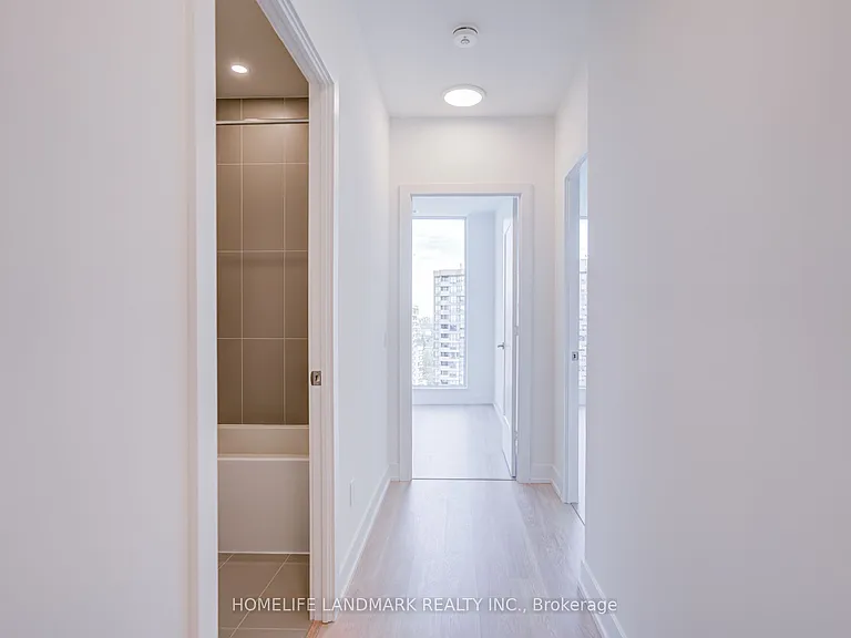 25 Cordova Ave #Penthouse 13 — Photo 26