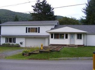 41 State St, Austin, PA 16720