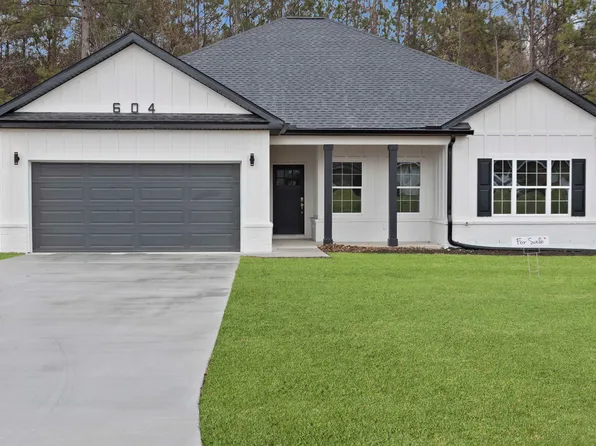 604 Rustling Pines Blvd, Midway, FL 32343