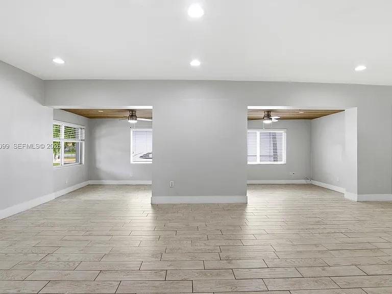 6511 SW 44th St — Photo 10