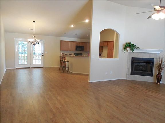 2nd image of 13 Cresswell Dr
