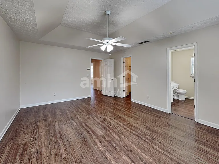 740 Chatham Park Dr — Photo 9
